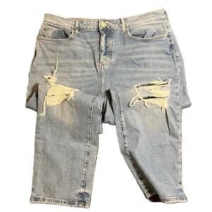 Forever 21+ Premium Button Fly Distressed Straight Leg Light Wash 14